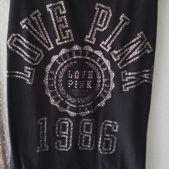 Top - Picture 2 of 3